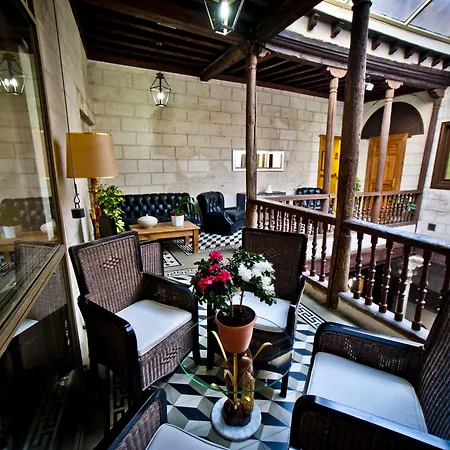Condes De Castilla Hotel