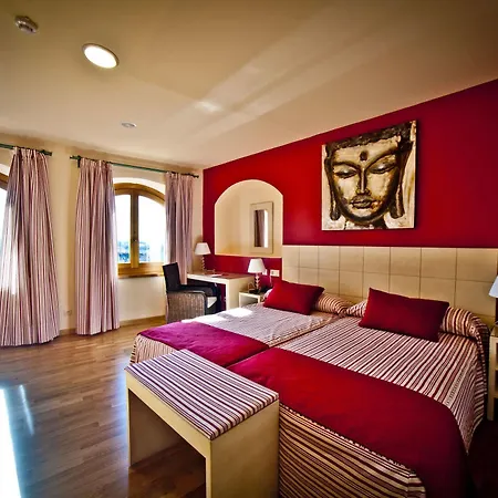 Otel Condes De Castilla 3*