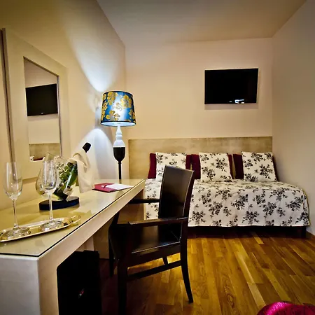Condes De Castilla Otel 3*
