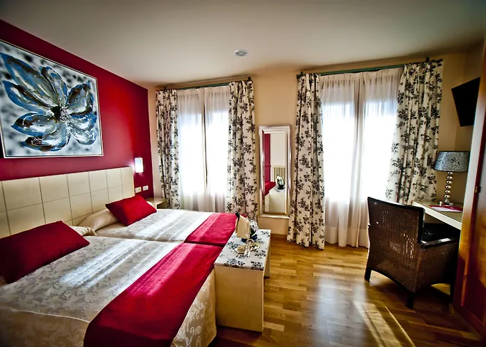 Condes De Castilla Hotel 3*