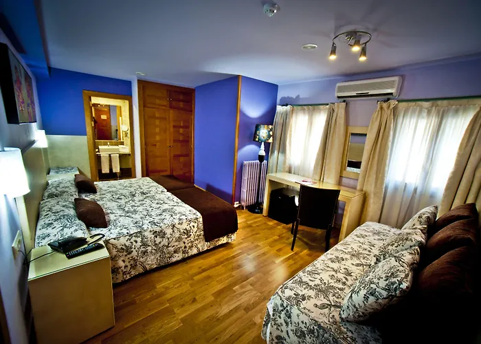 Condes De Castilla Hotel 3*