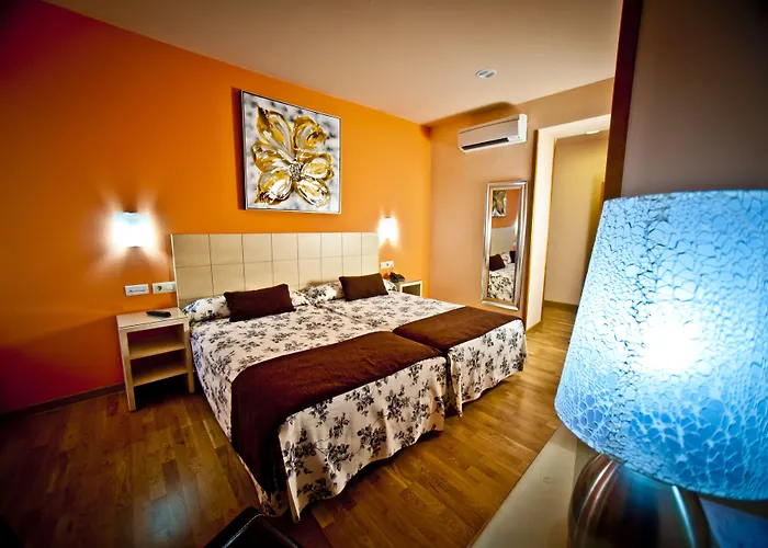 Condes De Castilla Hotel