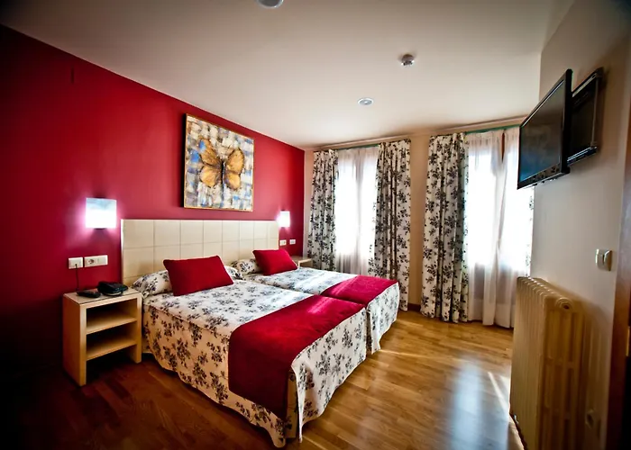 Condes De Castilla Hotel